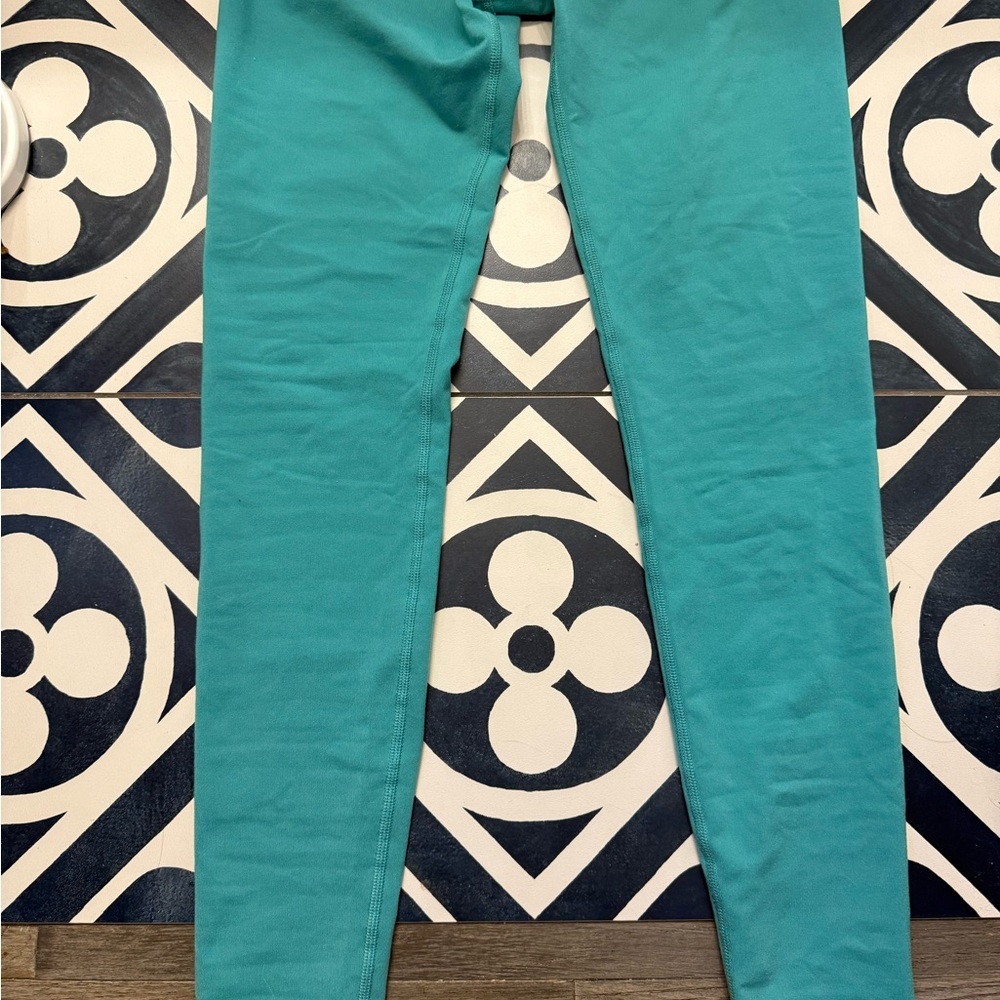 ALO Yoga Women’s Turquoise Leggings - Picture 4 of 4